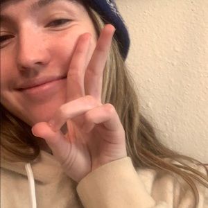 Meet your Posher, Emily